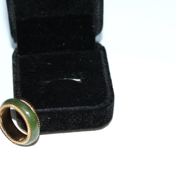 Vintage Green Jade Ring Band - Picture 2 of 2